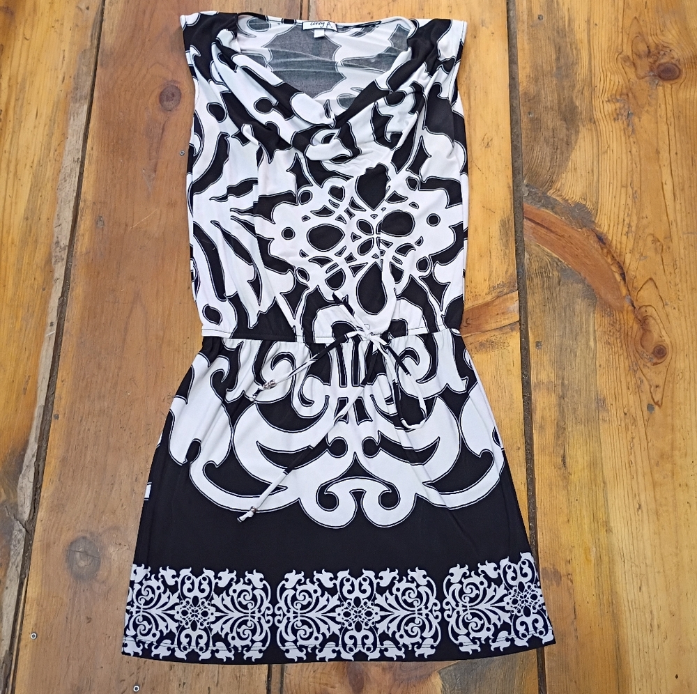 Corey P. Black White Patterned Dress Size Small‎ Mini Sleeveless Drawstring
